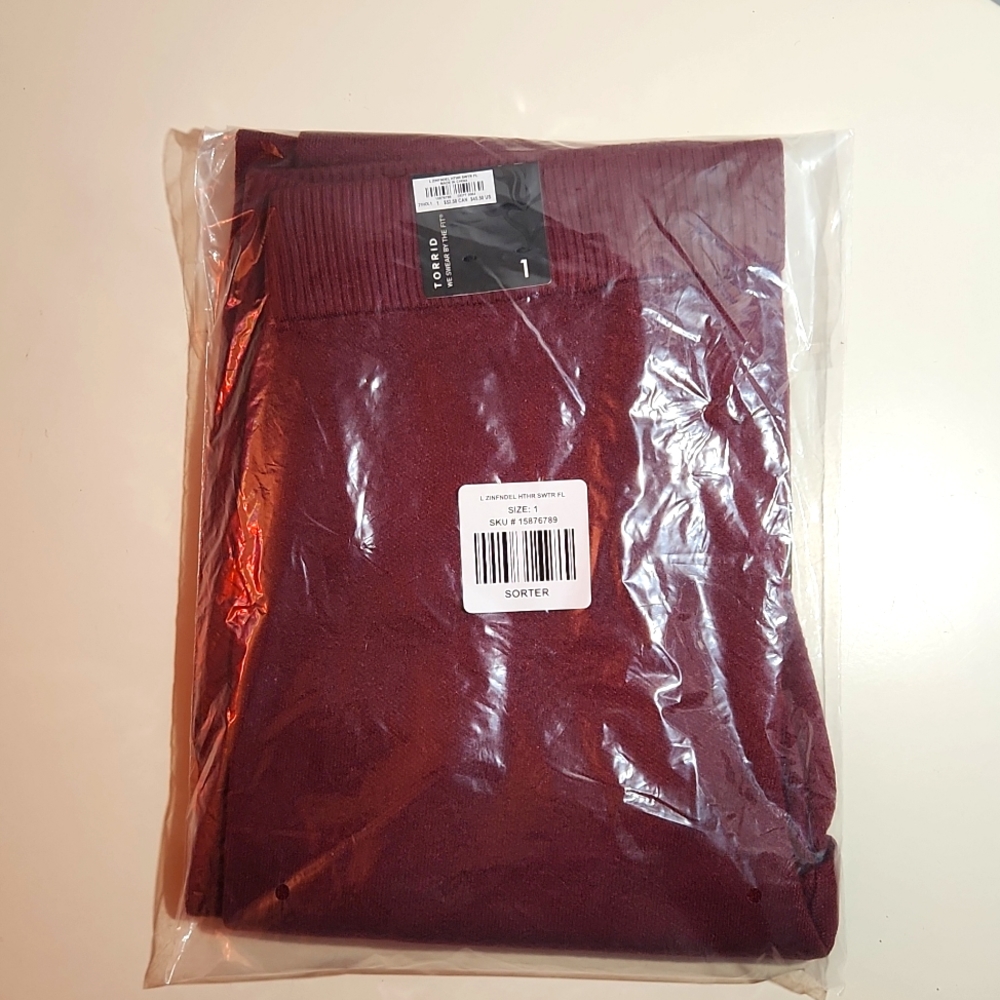 ❤NWT TORRID WINTER SWEATER LEGGING - WINE COLOR - PLUS SIZE - Picture 4 of 15